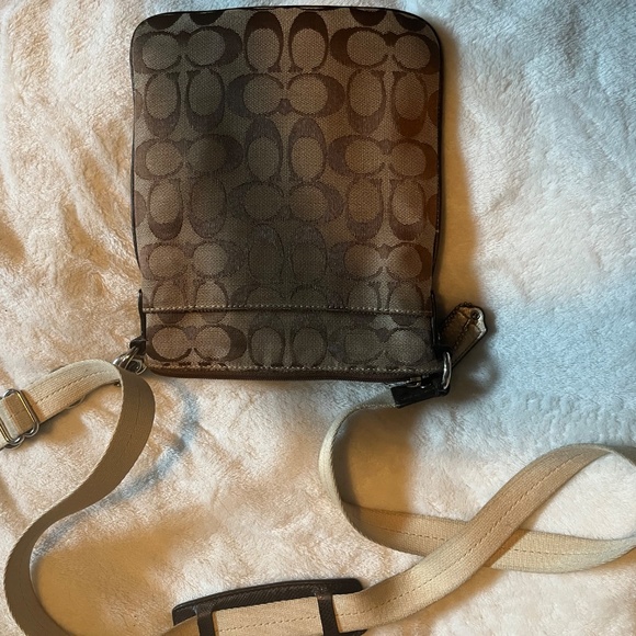 Coach Signature Crossbody Bag - Picture 2 of 3